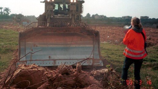 Rachel Corrie prieš Izraelio buldozerį